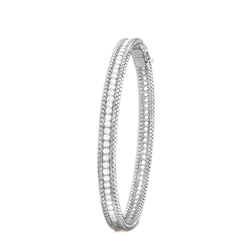 商品Van Cleef & Arpels|Van Cleef & Arpels/梵克雅宝 Perlée diamants系列 18K金白金镶嵌单排钻石手镯VCARP27J00,价格¥204007,第1张图片