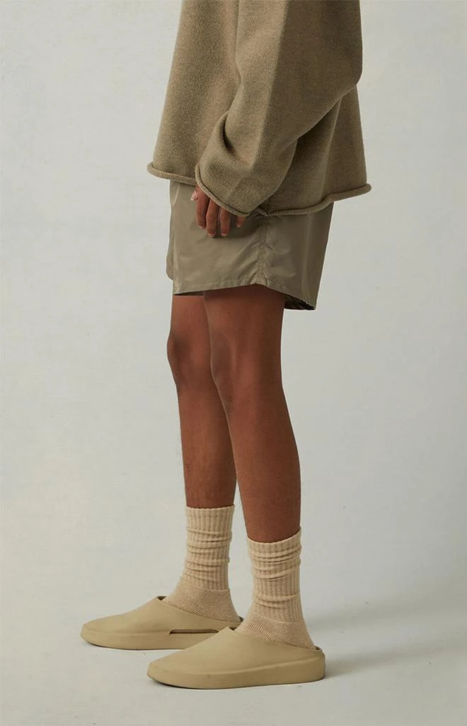 商品Essentials|男女同款 灰褐色跑步短裤,价格¥211,第3张图片详细描述