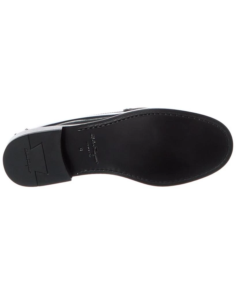 商品Salvatore Ferragamo|Ferragamo Ofelia Patent Loafer,价格¥3149,第4张图片详细描述
