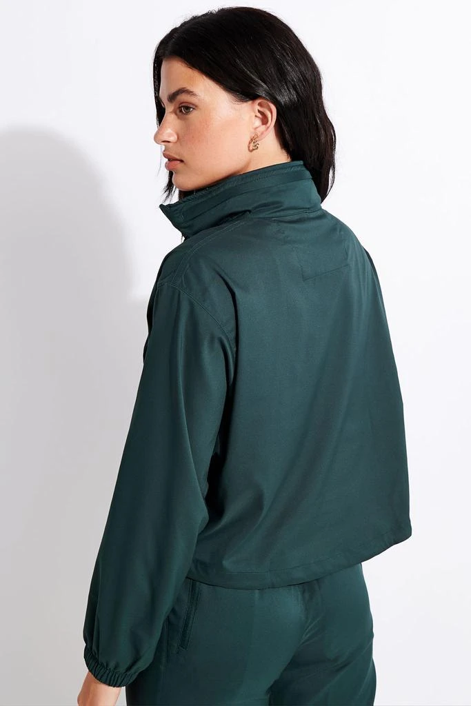 商品Girlfriend Collective|Hummingbird Half Zip Windbreaker - Moss,价格¥807,第3张图片详细描述