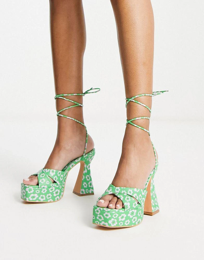 商品Daisy Street|Daisy Street platform heeled sandals in green floral print,价格¥172,第4张图片详细描述