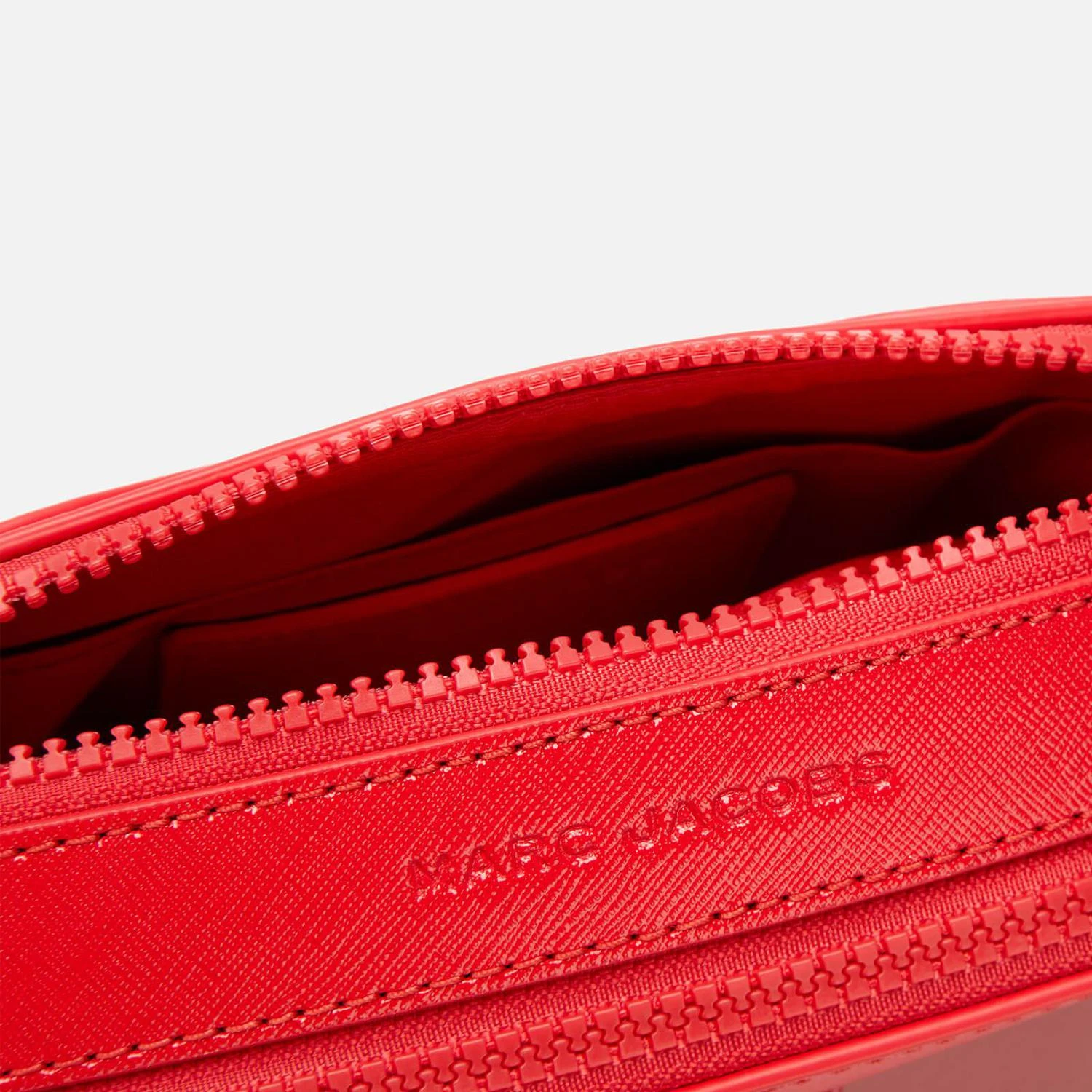 商品Marc Jacobs|Marc Jacobs Women's Snapshot DTM Cross Body Bag - Geranium,价格¥3033,第5张图片详细描述