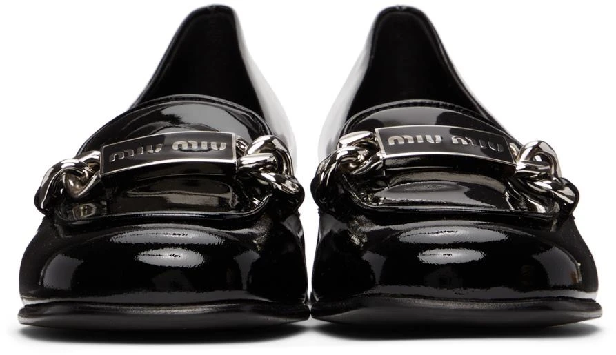 商品Miu Miu|Black Patent Vernice Chain Loafers,价格¥8834,第2张图片详细描述