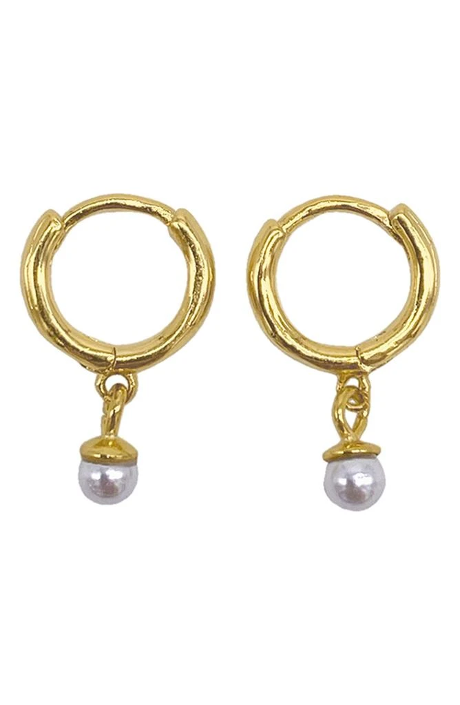 商品ADORNIA|Faux Pearl Drop Huggie Hoop Earrings,价格¥150,第1张图片