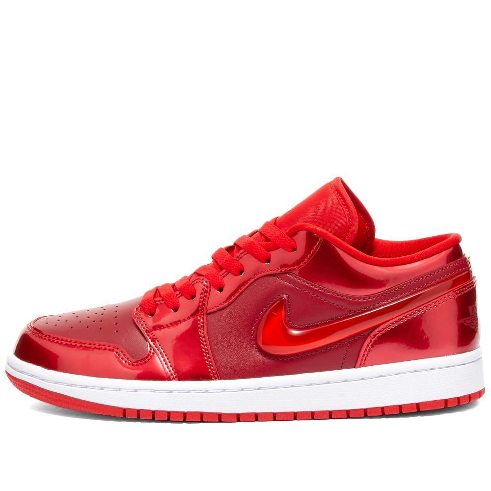 商品Jordan|女款 Air Jordan 1 Low SE 休闲鞋 Pomegranate 红石榴,价格¥983,第4张图片详细描述
