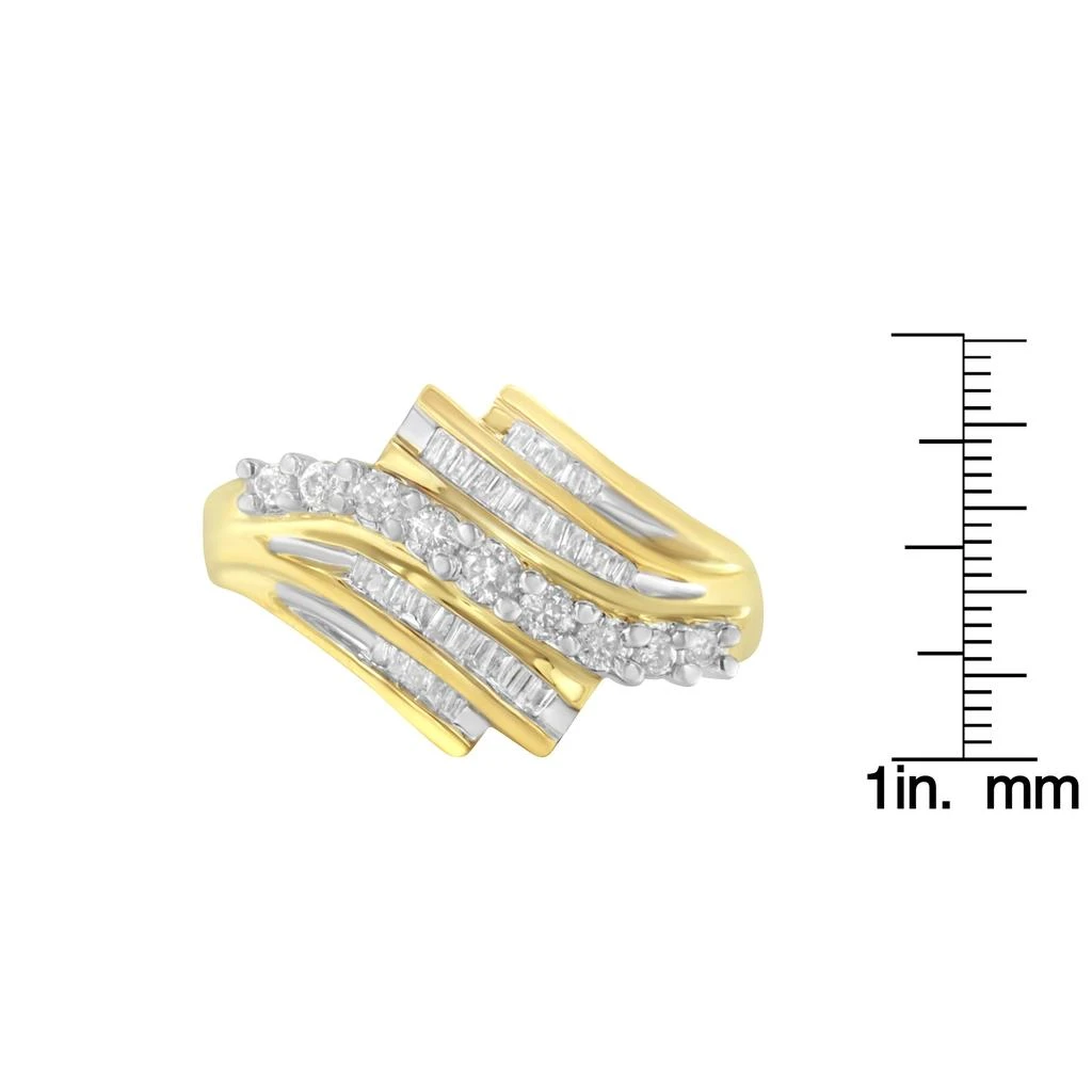 10K Yellow Gold Round and Baguette Diamond-Cut Ring 商品