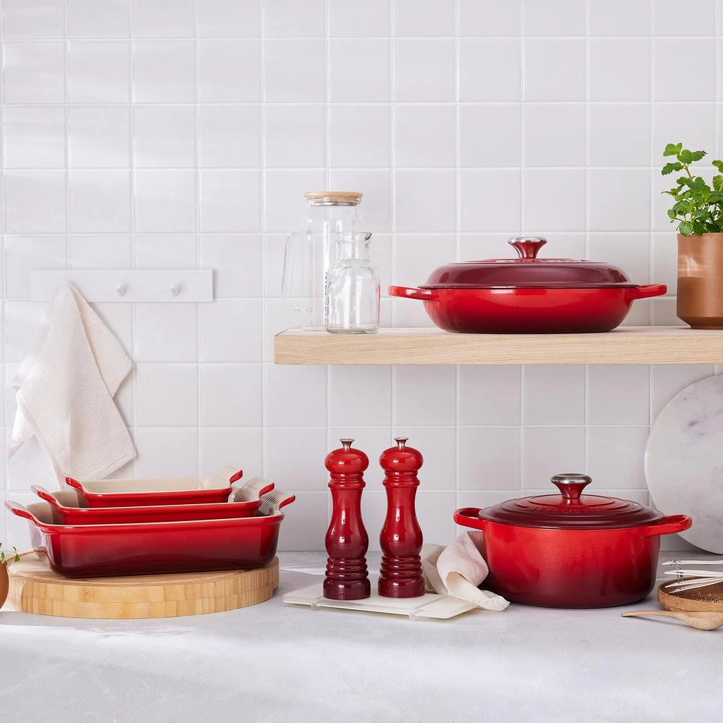 商品Le Creuset|Signature Cast Iron Round Casserole - 24cm - Bamboo Green,价格¥2339,第3张图片详细描述