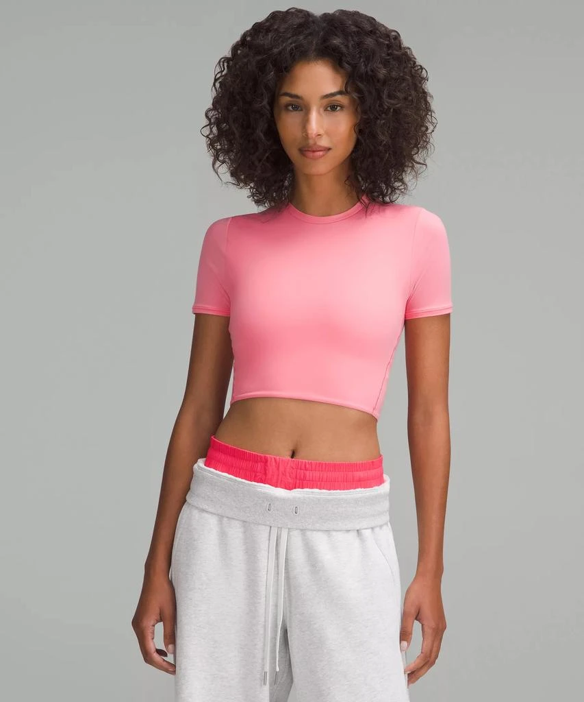 商品Lululemon|Wundermost Ultra-Soft Nulu Crewneck Cropped T-Shirt,价格¥222,第3张图片详细描述