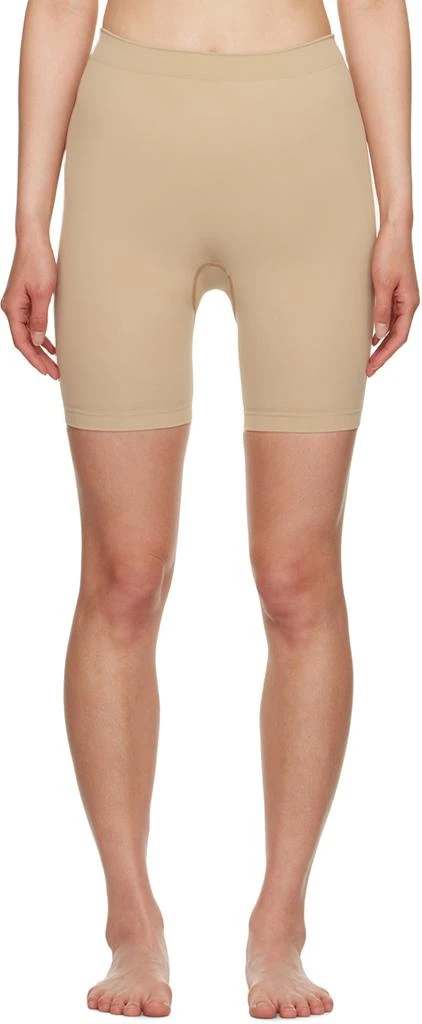 商品SKIMS|Beige Seamless Sculpt Mid Thigh Shorts,价格¥370,第1张图片