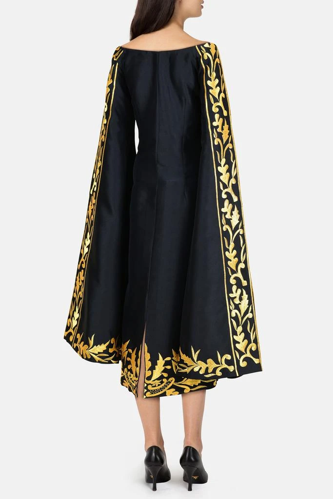 商品Rue15|Her Majesty Embroidered Kaftan with Flared Sleeves,价格¥7466,第4张图片详细描述