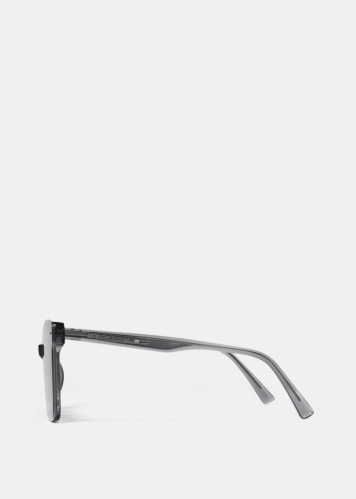商品GENTLE MONSTER|Gentle Monster Grey SAL G1 Sunglasses,价格¥1834,第3张图片详细描述