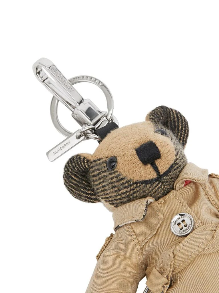 商品Burberry|Thomas bear charm in trench coat,价格¥2088,第2张图片详细描述