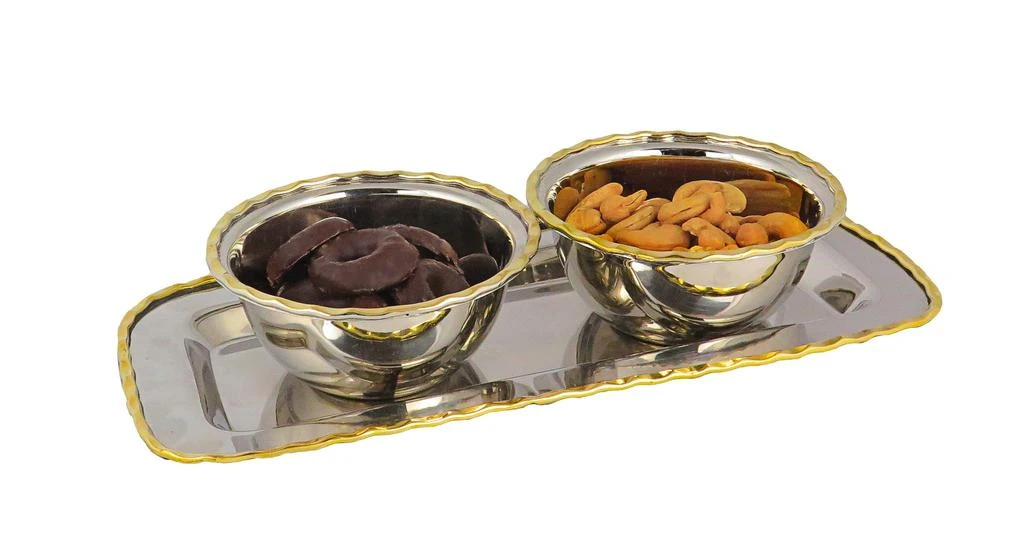 商品Classic Touch Decor|Rectangular Tray with 2 Round Bowls with Gold Border,价格¥361,第1张图片