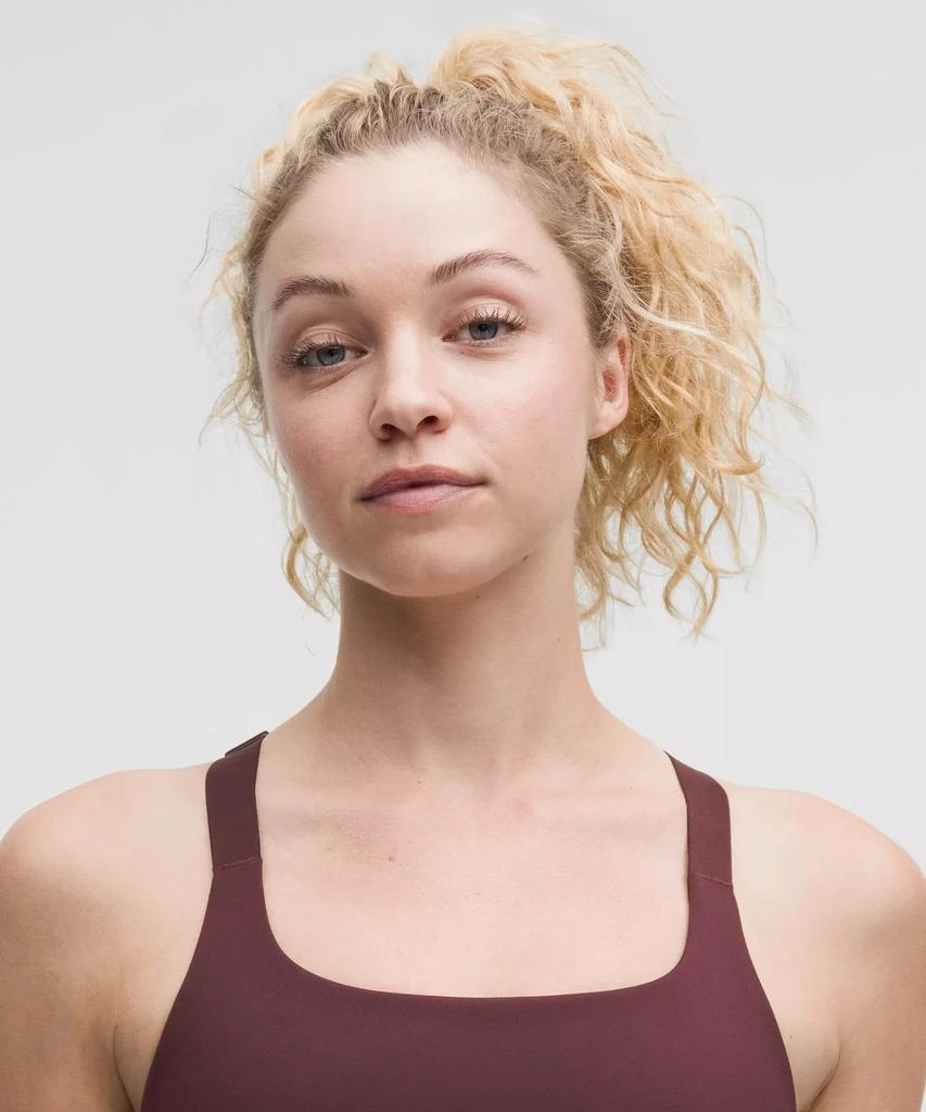 Ultralu Square-Neck Workout Bra *Medium Support, B/C Cup 商品