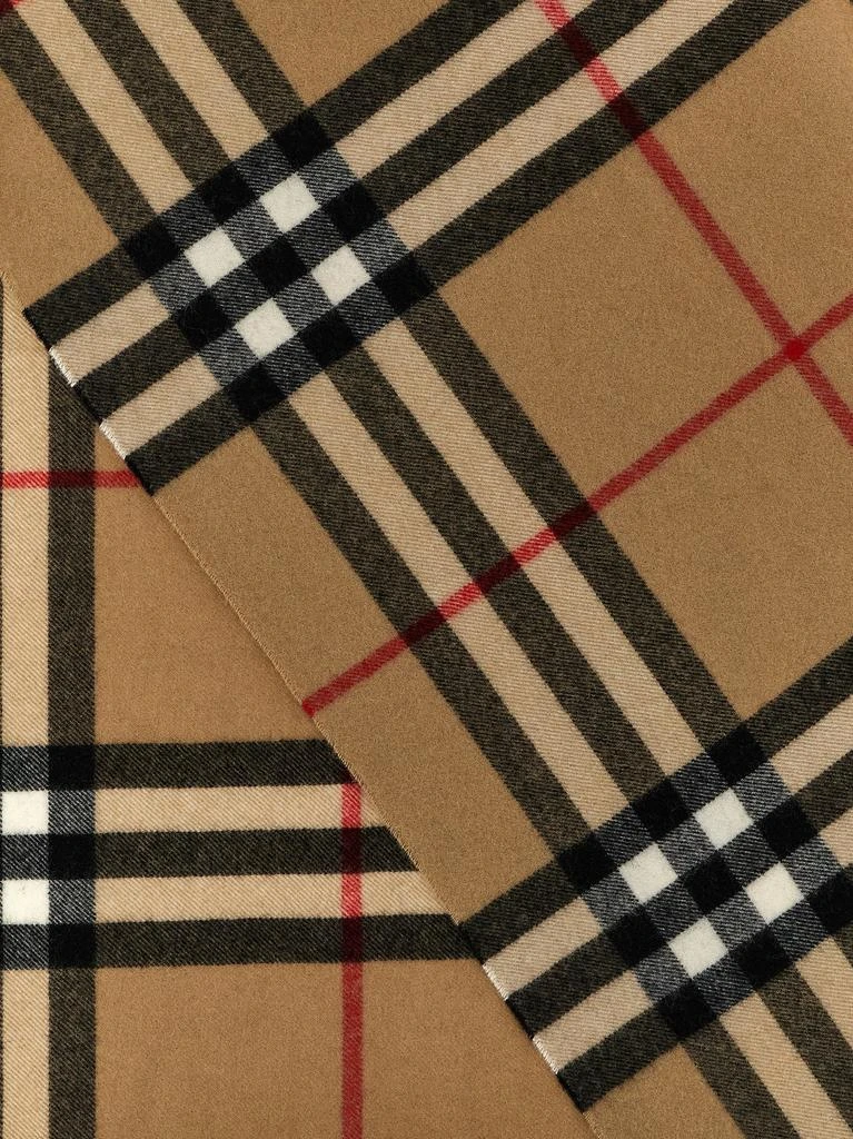 商品Burberry|Check Scarf Scarves, Foulards Beige,价格¥3075,第3张图片详细描述
