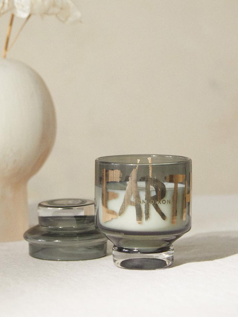 商品Tom Dixon|Elements Earth medium scented candle,价格¥1101,第4张图片详细描述