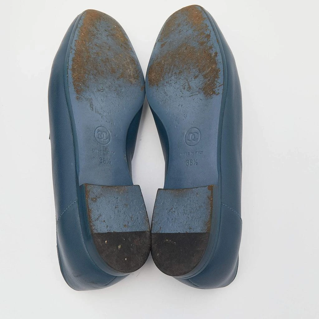Chanel Blue Leather CC Slip On Loafers Size 36.5 商品