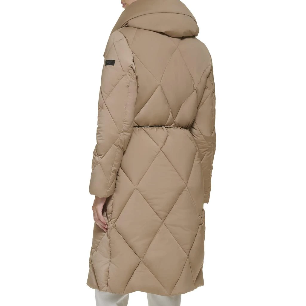 商品DKNY|Pillow Collar Diamond Quilt Puffer,价格¥1126,第2张图片详细描述