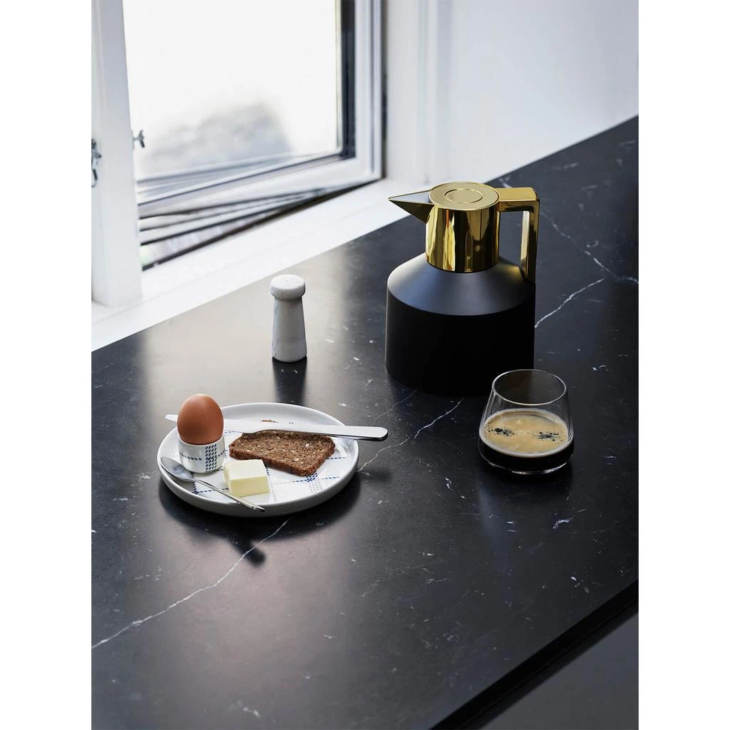 商品Normann Copenhagen|Geo Vacuum Jug - Black/Gold,价格¥710,第3张图片详细描述