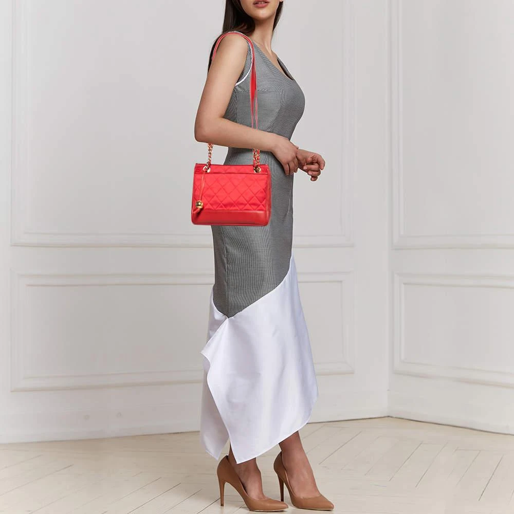 商品[二手商品] Chanel|Chanel Red Quilted Satin And Leather Vintage Shoulder Bag,价格¥9917,第2张图片详细描述