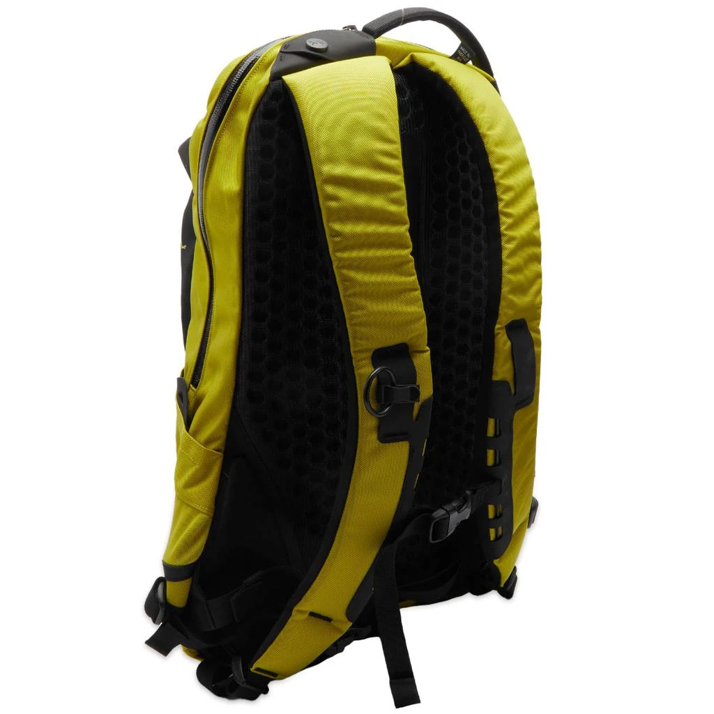 商品Arc'teryx|Arc'teryx Arro 16 Backpack,价格¥1786,第2张图片详细描述