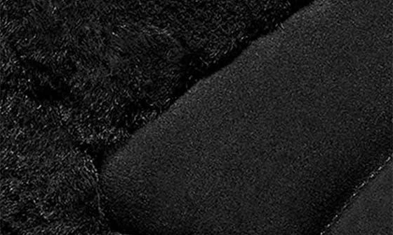 Classic Chillapeak Genuine Shearling Trimmed Boot 商品