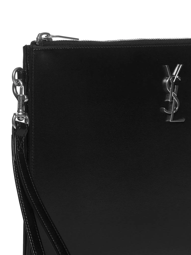 商品Yves Saint Laurent|Saint Laurent Logo Plaque Zipped Clutch Bag,价格¥3844,第5张图片详细描述