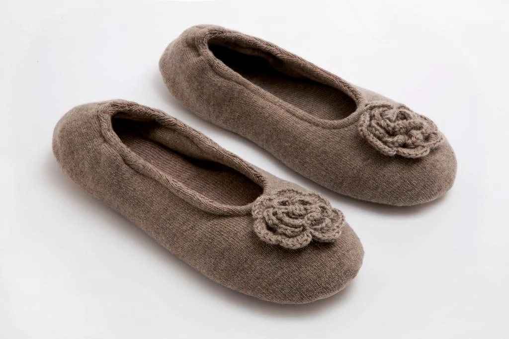 商品a & R Cashmere|Slipper w/Rosette,价格¥629,第2张图片详细描述