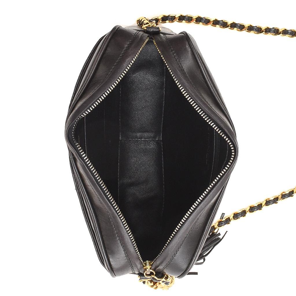 商品[二手商品] Chanel|Triple CC Tassel Chain Shoulder Bag,价格¥26579,第9张图片详细描述