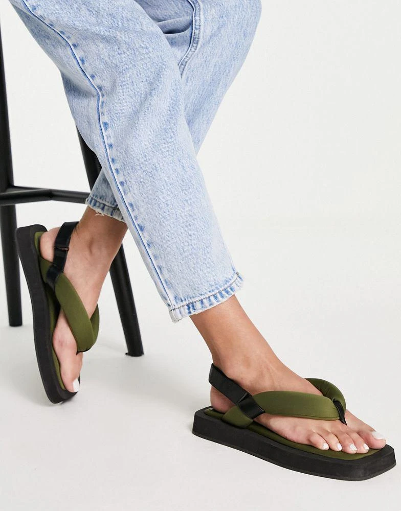商品Topshop|Topshop Paris padded toe post sandal in khaki,价格¥119,第2张图片详细描述