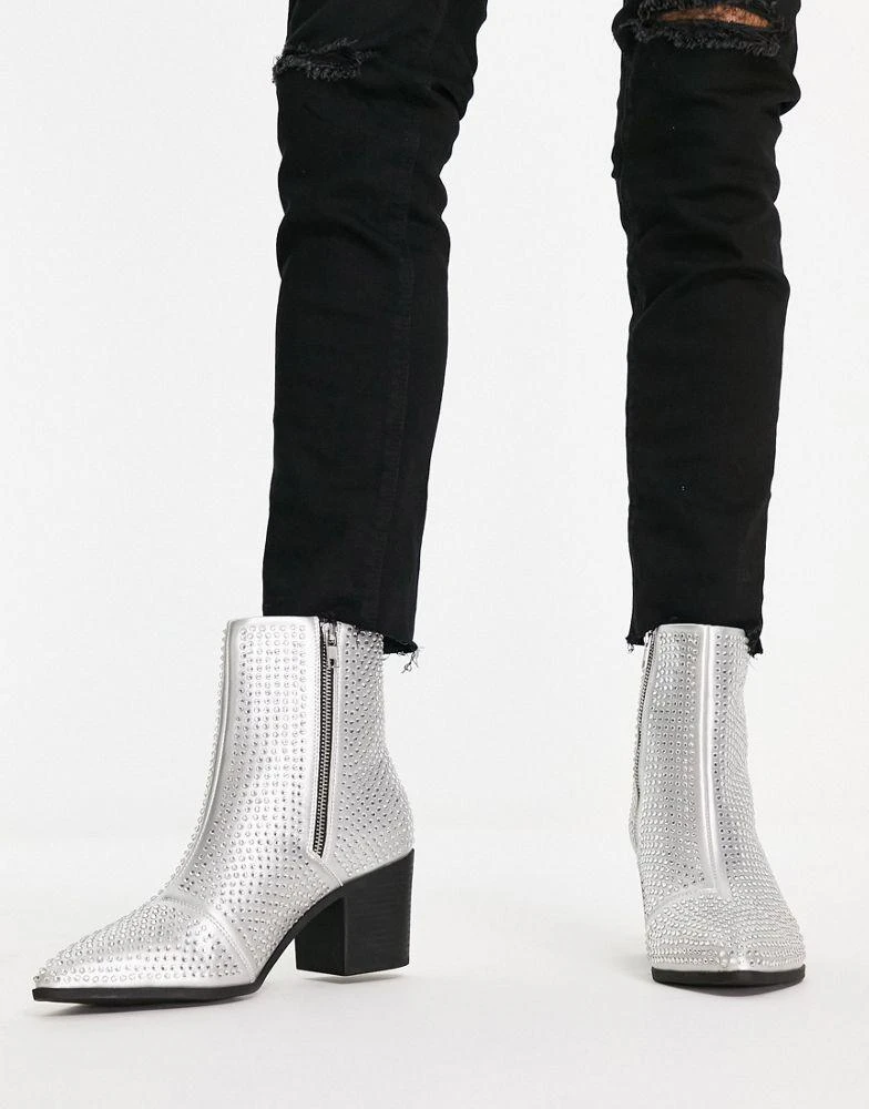 商品ASOS|ASOS DESIGN heeled chelsea boot in silver with diamante studs,价格¥573,第4张图片详细描述