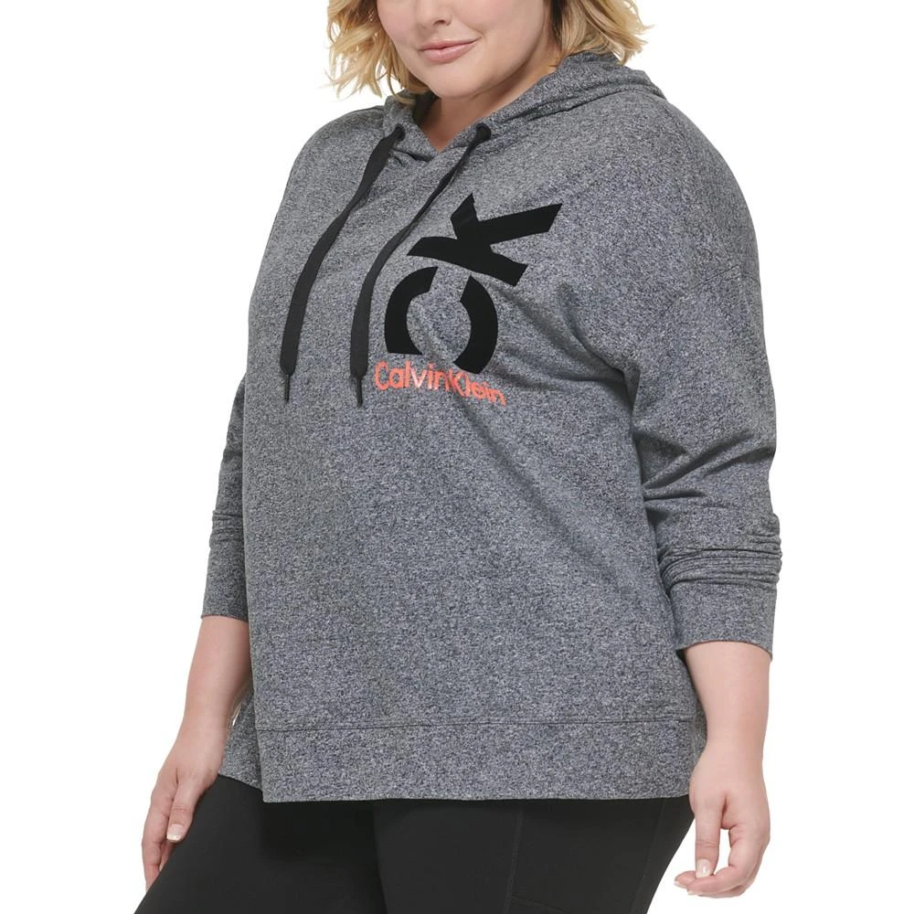 商品Calvin Klein|Plus Size Logo Cotton Hooded Sweatshirt,价格¥178,第3张图片详细描述