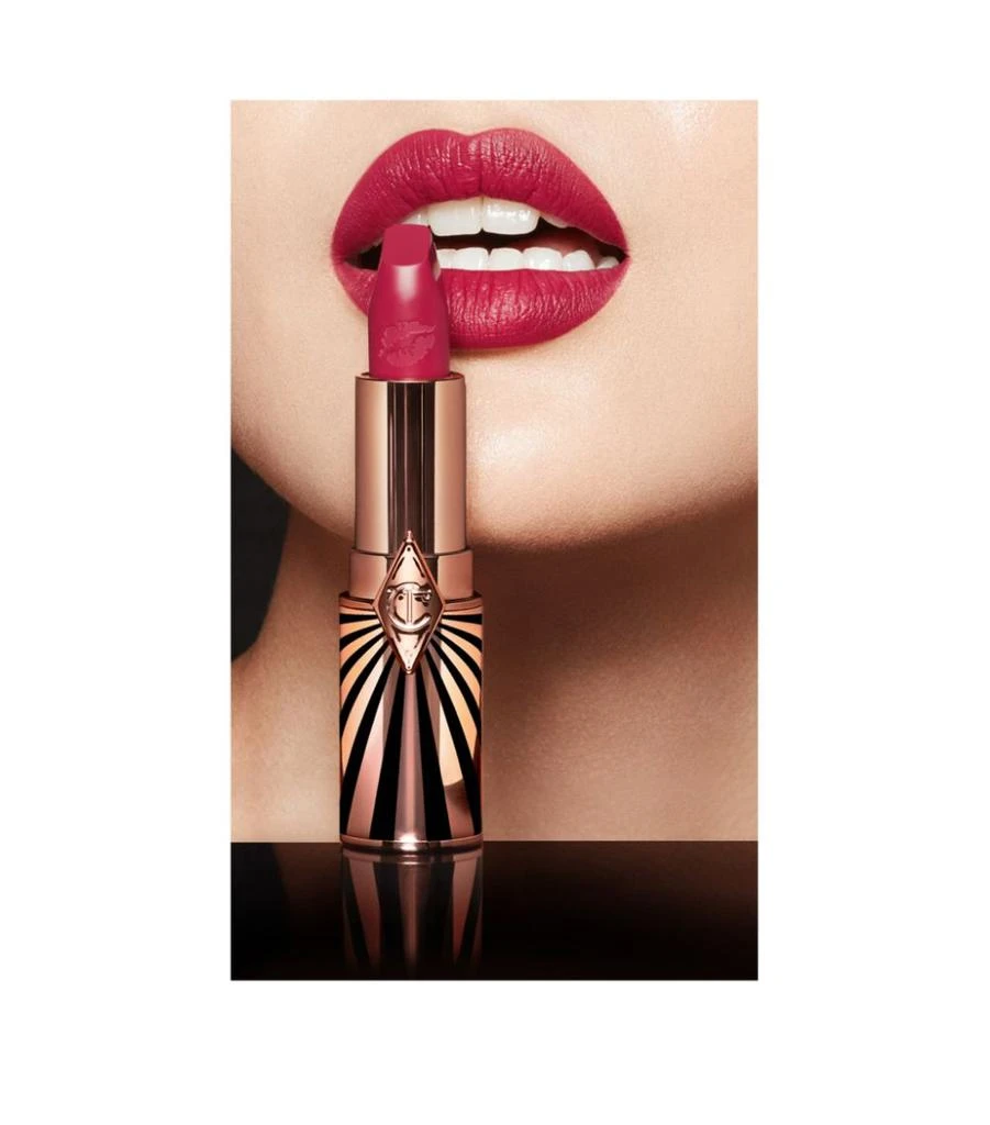 商品Charlotte Tilbury|火热红唇 2.0 唇膏 - Amazing Amal,价格¥313,第5张图片详细描述