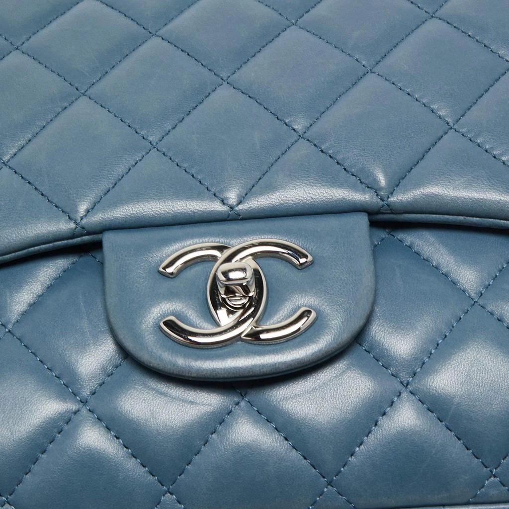 商品[二手商品] Chanel|Chanel Blue Quilted Caviar Leather Maxi Classic Double Flap Bag,价格¥22871,第5张图片详细描述