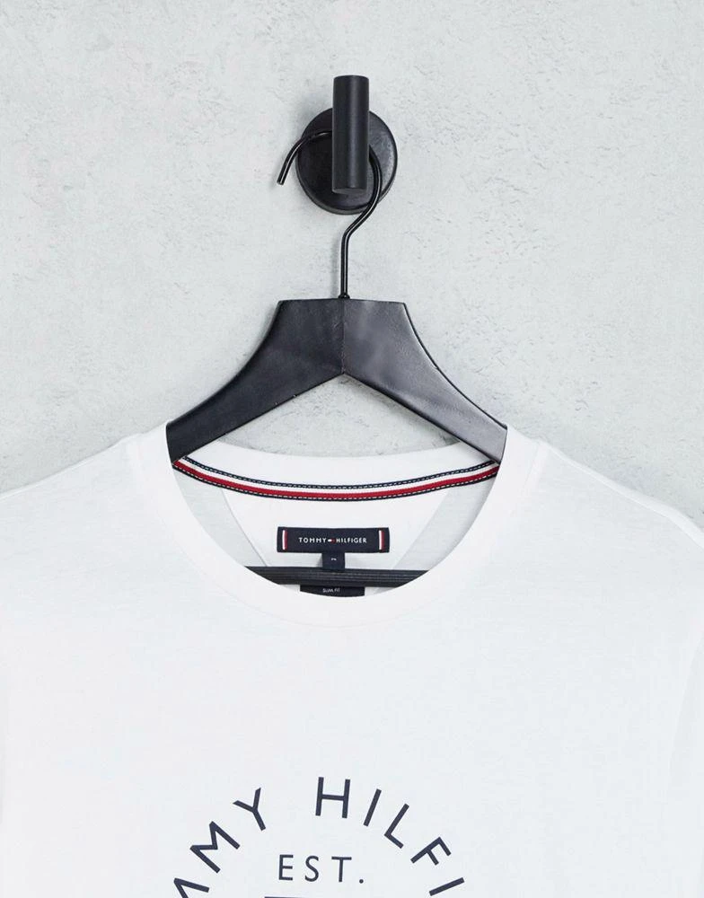 商品Tommy Hilfiger|Tommy Hilfiger flag arch logo cotton t-shirt in white,价格¥398,第4张图片详细描述