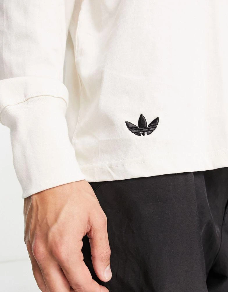 商品Adidas|adidas Originals Neuclassics 3 stripe long sleeve t-shirt in white,价格¥486,第4张图片详细描述