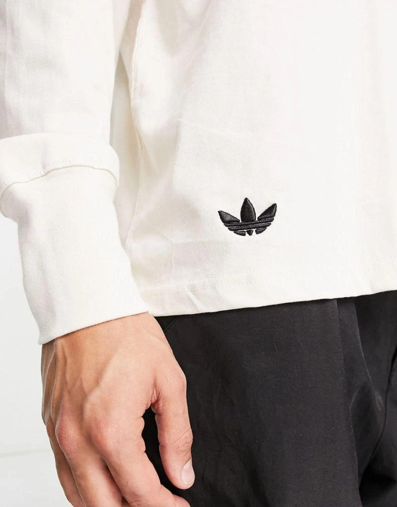 商品Adidas|adidas Originals Neuclassics 3 stripe long sleeve t-shirt in white,价格¥347,第4张图片详细描述