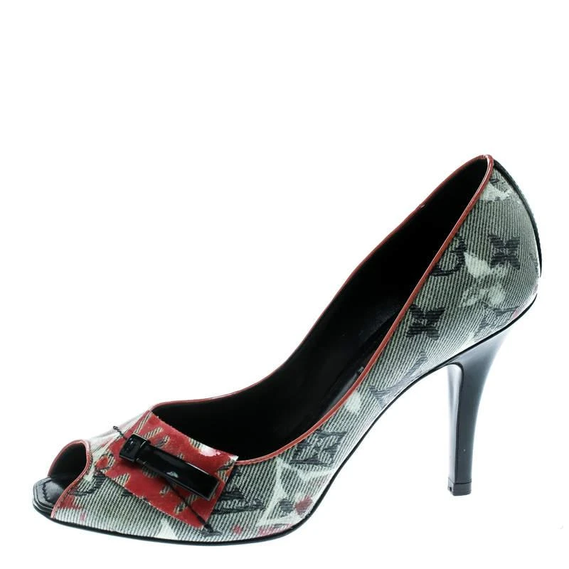 商品[二手商品] Louis Vuitton|Louis Vuitton Grey Monogram Coated Denim Richard Prince Flash Pulp Peep Toe Pumps Size 36.5,价格¥2305,第2张图片详细描述