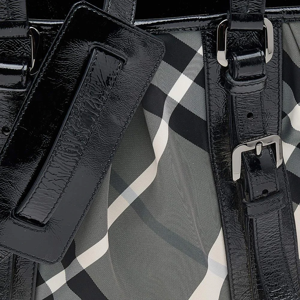 商品[二手商品] Burberry|Burberry Black Beat Check Nylon and Patent Leather Small Lowry Tote,价格¥3378,第5张图片详细描述