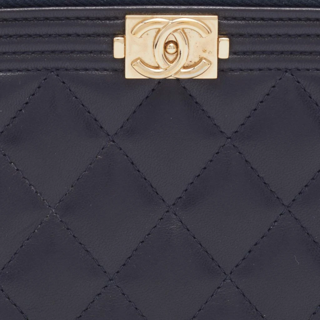 商品[二手商品] Chanel|Chanel Navy Blue Quilted Leather Boy Double Zip Clutch,价格¥13371,第5张图片详细描述