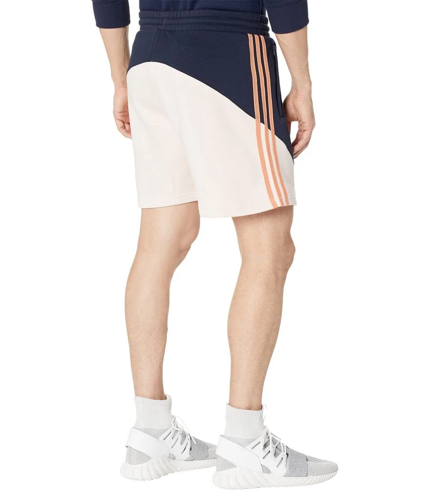 商品Adidas|Superstar Fleece Shorts,价格¥166,第2张图片详细描述