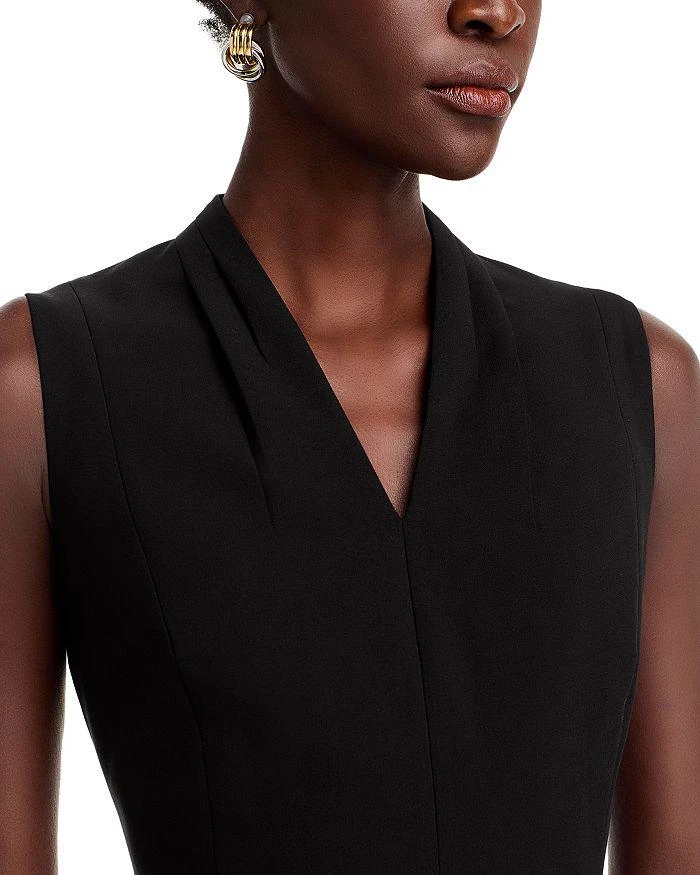 商品Tahari|Tonya Pleated Sleeveless V Neck Sheath Dress - Exclusive,价格¥881,第2张图片详细描述