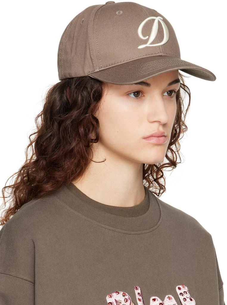 商品Dime|Taupe Cursive D Cap,价格¥227,第2张图片详细描述