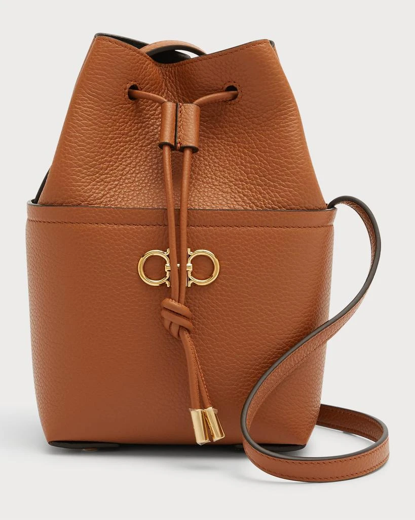 商品Salvatore Ferragamo|Gancini Mini Drawstring Leather Bucket Bag,价格¥5332,第1张图片