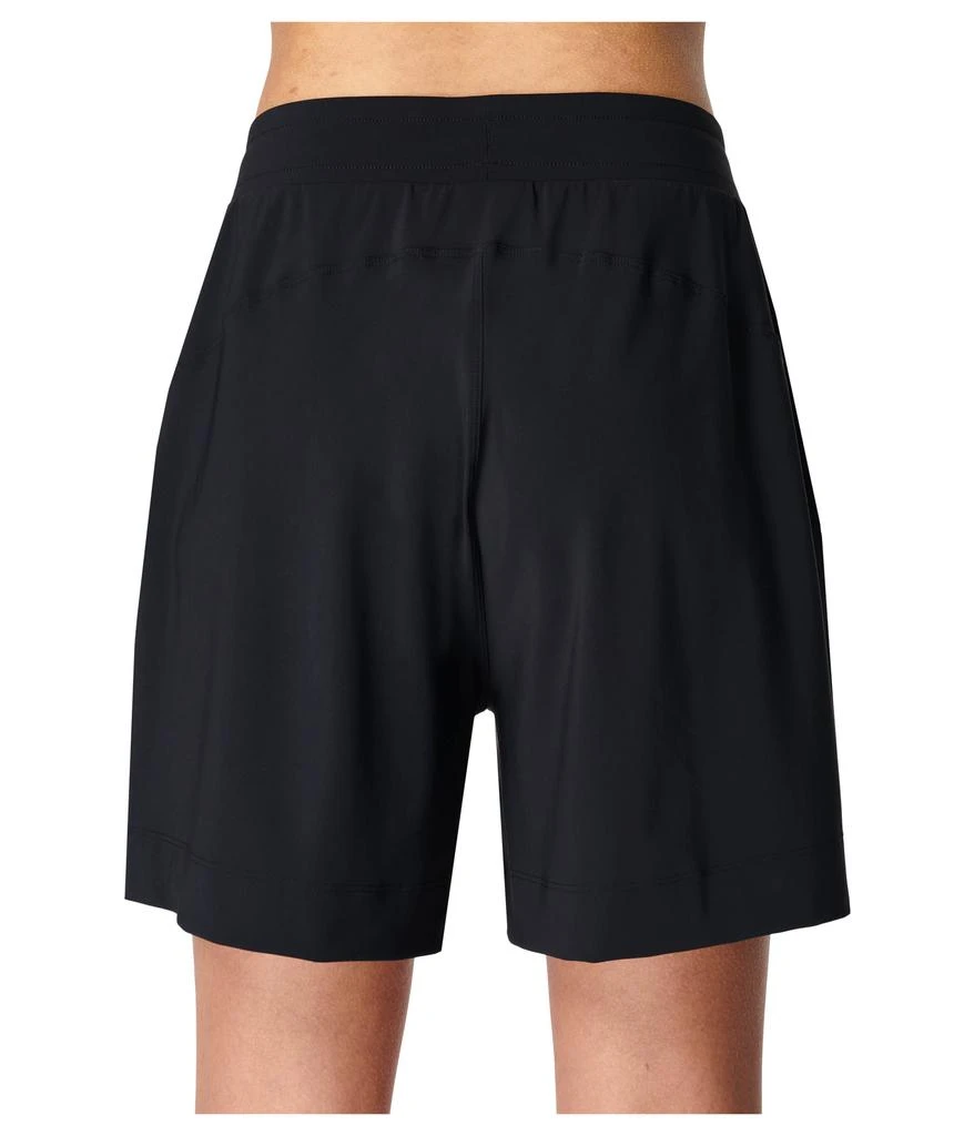 商品SWEATY BETTY|Explorer Shorts,价格¥584,第2张图片详细描述