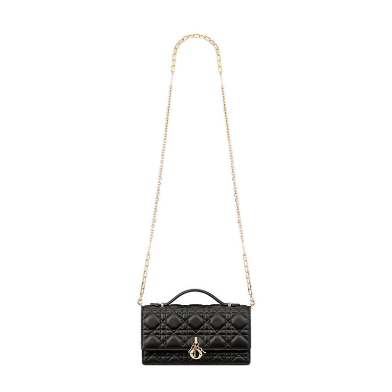 商品Dior|【预售3-7天】迪奥 23新款 LADY系列 女士黑色小羊皮翻盖开合拆卸字母吊饰珠宝链单肩斜挎手拿包S0980ONMJ_M900,价格¥18245,第7张图片详细描述