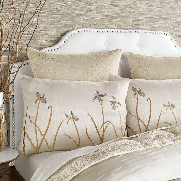 商品Michael Aram|Iris Embroidered Standard Sham,价格¥583,第4张图片详细描述