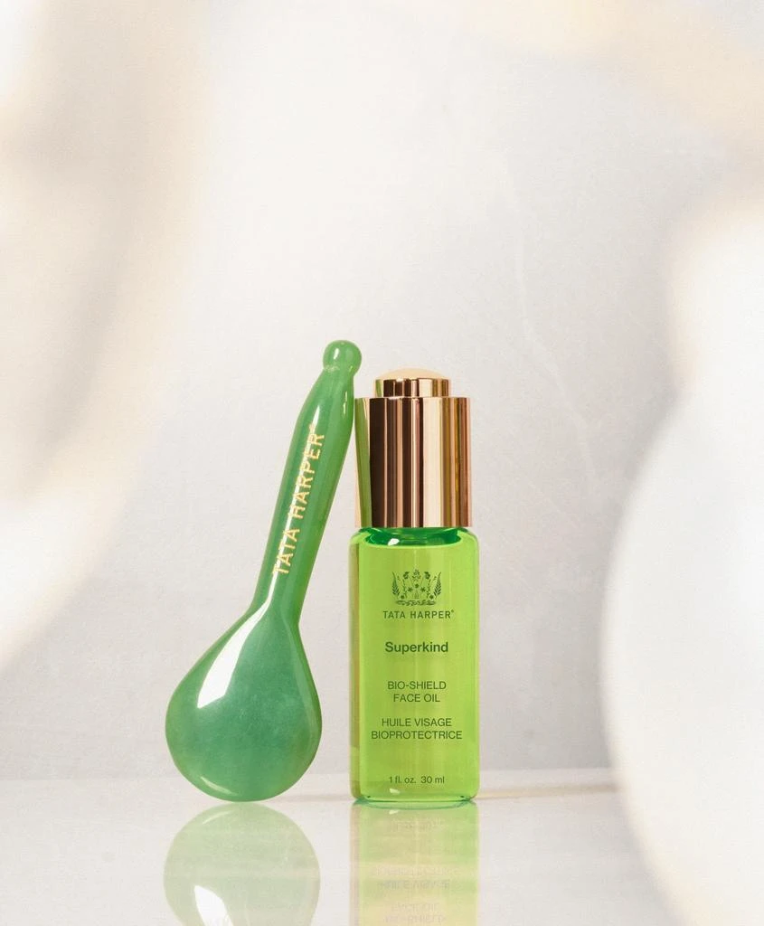 商品Tata Harper|Bio-Shield Face Oil and Gua Sha Sculpting Spoon Set,价格¥640,第2张图片详细描述