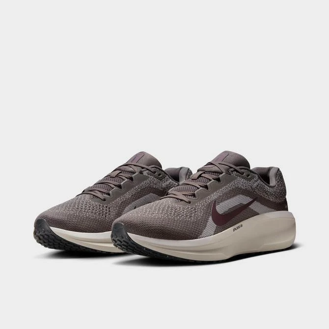 商品NIKE|Men's Nike Winflo 11 Running Shoes,价格¥776,第2张图片详细描述