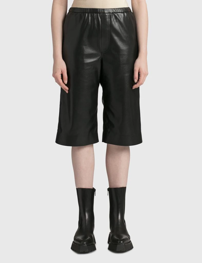 商品Nanushka|Wendel Leather Shorts,价格¥776,第1张图片